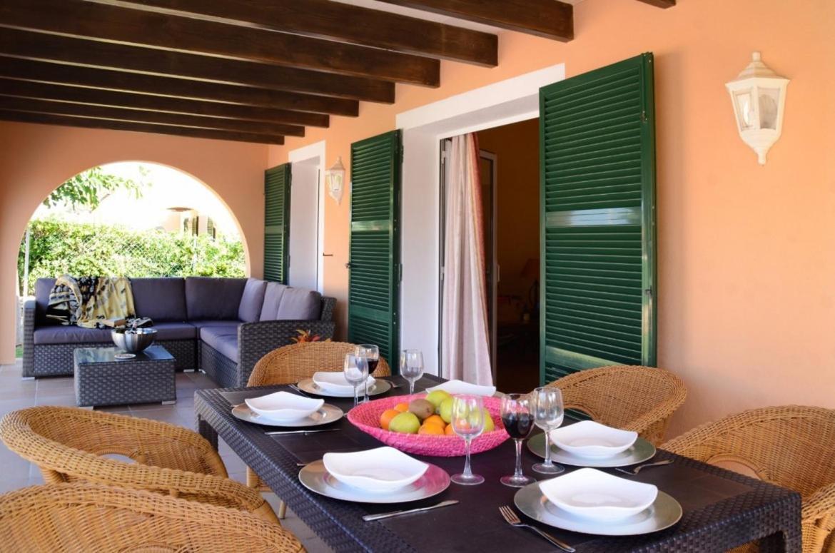 Villas Las Golondrinas Cala'N Bosch  Exterior photo