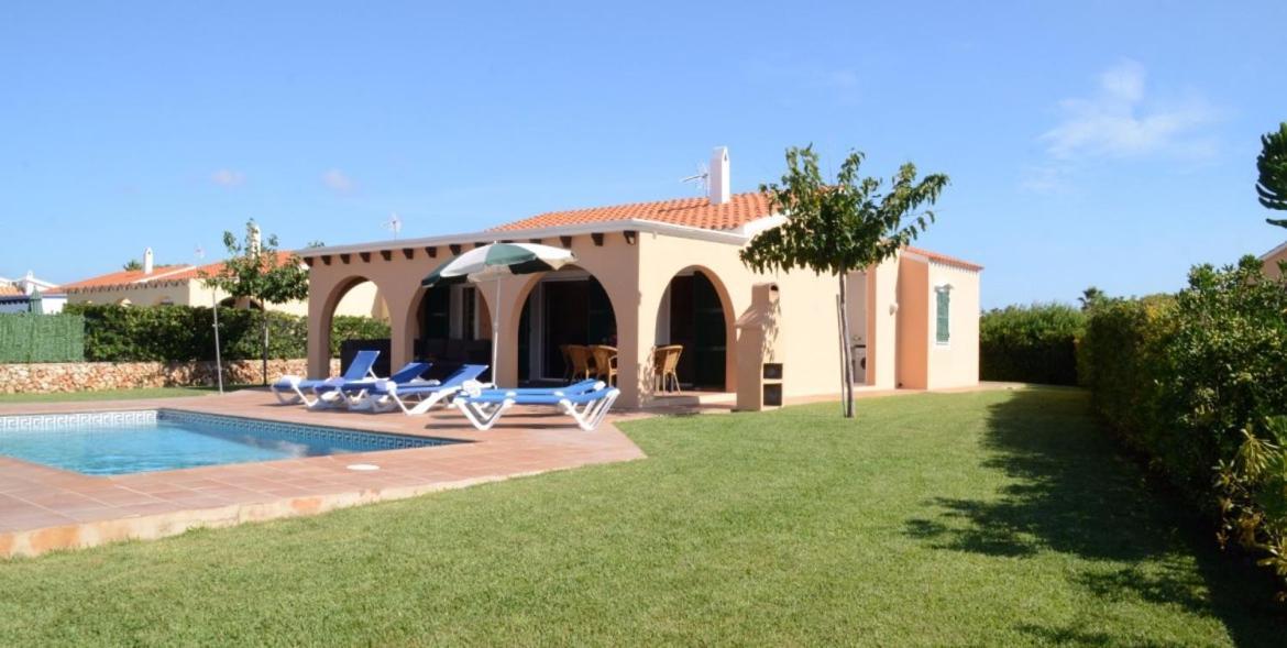 Villas Las Golondrinas Cala'N Bosch  Exterior photo